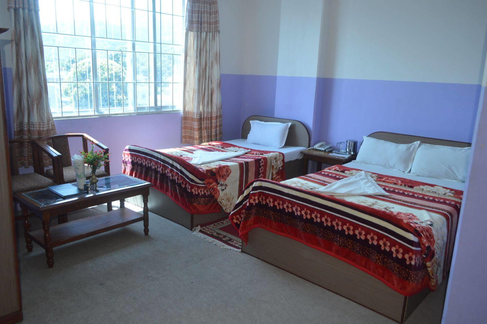 Pokhara Deep Sagar Hotel Ngoại thất bức ảnh