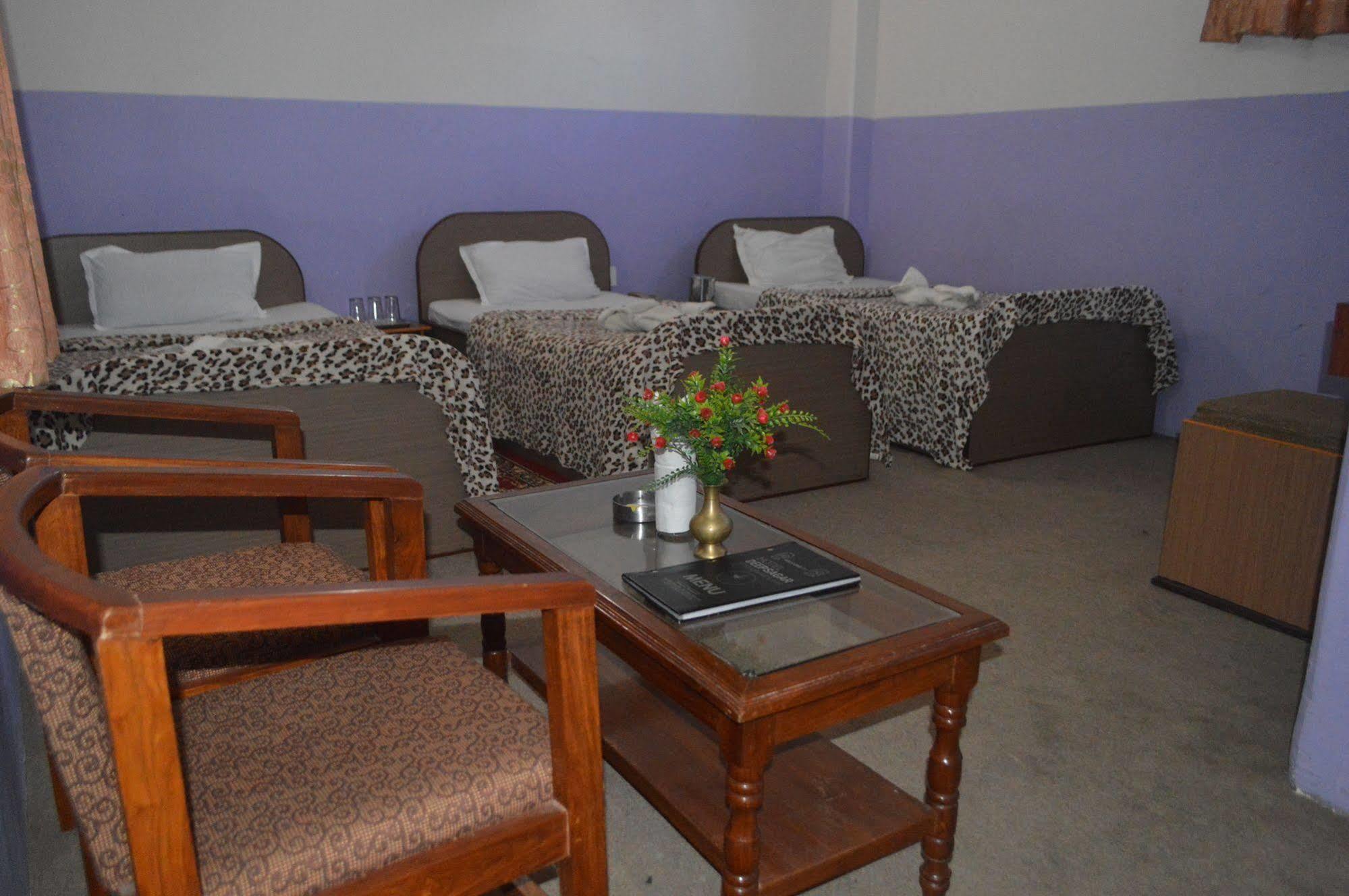 Pokhara Deep Sagar Hotel Ngoại thất bức ảnh