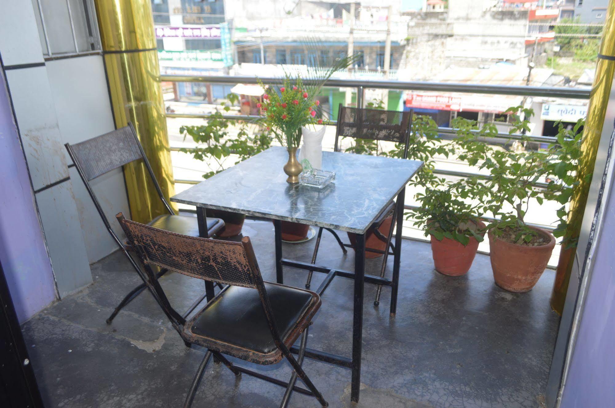 Pokhara Deep Sagar Hotel Ngoại thất bức ảnh