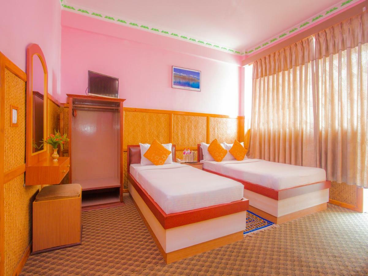 Pokhara Deep Sagar Hotel Ngoại thất bức ảnh