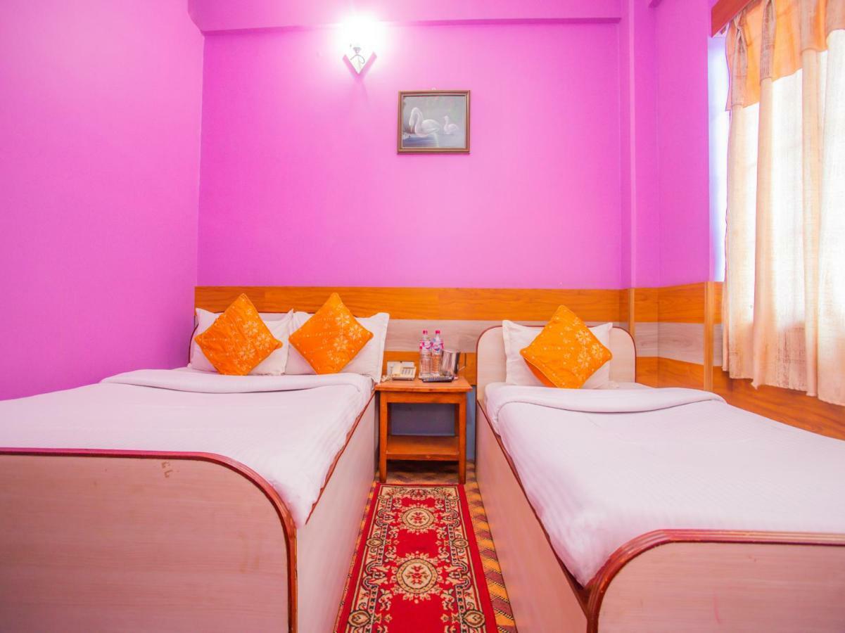 Pokhara Deep Sagar Hotel Ngoại thất bức ảnh