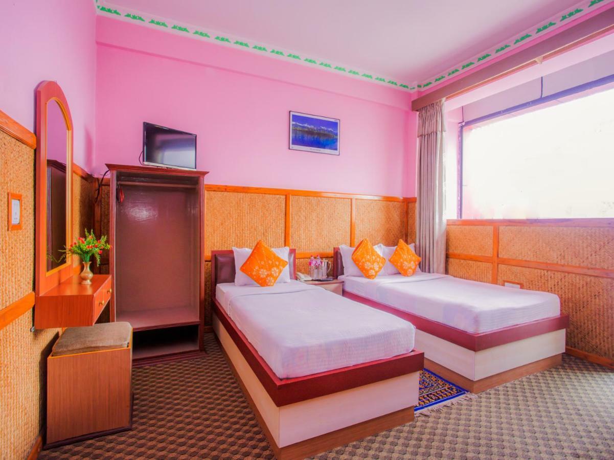 Pokhara Deep Sagar Hotel Ngoại thất bức ảnh